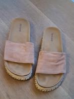 Roze slippers met zacht voetbed. 41, Slippers, Ophalen of Verzenden, Roze, Zo goed als nieuw