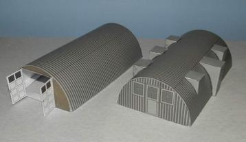 Kleine grijze Nissen hut in 1:43 - papieren bouwplaat beschikbaar voor biedingen