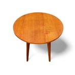 Ronde vintage salontafel, Ophalen