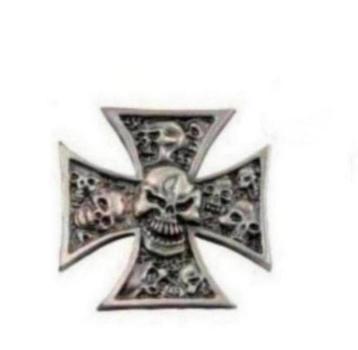 Aluminium Kruis met Skulls - Plakker voor Auto/Kast beschikbaar voor biedingen