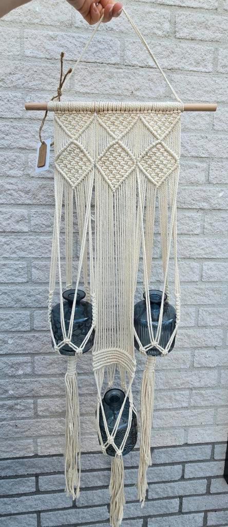 Zelfgemaakte macraméhanger incl vaasjes voor stekjes/bloemen, Huis en Inrichting, Woonaccessoires | Wanddecoraties, Nieuw, Ophalen of Verzenden