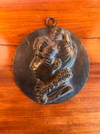 Bronzen wandplaquette met vrouwenportret, Antiek en Kunst, Ophalen of Verzenden