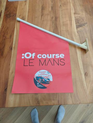 Vlag van Le Mans 24h beschikbaar voor biedingen