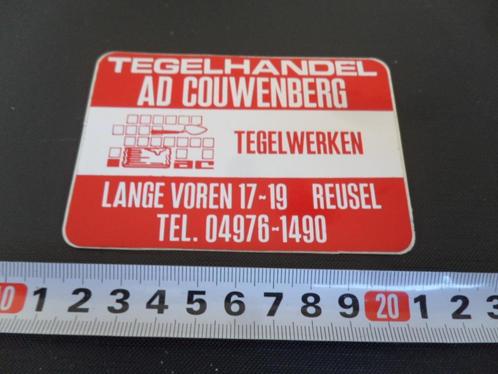 sticker Reusel Tegelhandel Ad Couwenberg Lange Voren 17-19, Verzamelen, Stickers, Zo goed als nieuw, Bedrijf of Vereniging, Ophalen