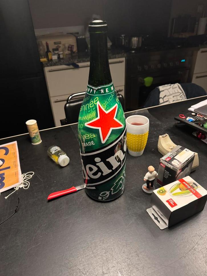 Heineken millenium editie verzamel fles, Verzamelen, Biermerken, Zo goed als nieuw, Flesje(s), Heineken, Ophalen