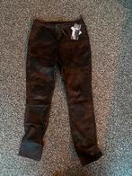 Goosecraft vegan leather broek  maat s camouflage print, Kleding | Dames, Broeken en Pantalons, Nieuw, Lang, Ophalen of Verzenden