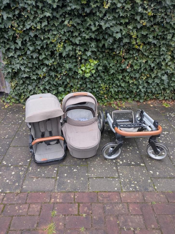 Mutsy Nio kinderwagen en buggy met regenhoezen, Kinderen en Baby's, Kinderwagens en Combinaties, Gebruikt, Combiwagen, Mutsy, Verstelbare duwstang