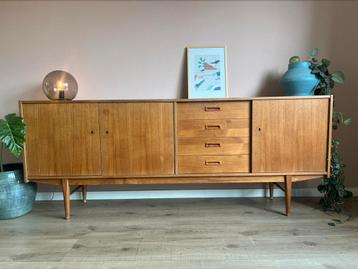 Vintage dressoir 208cm - Mid-century kast met lades beschikbaar voor biedingen