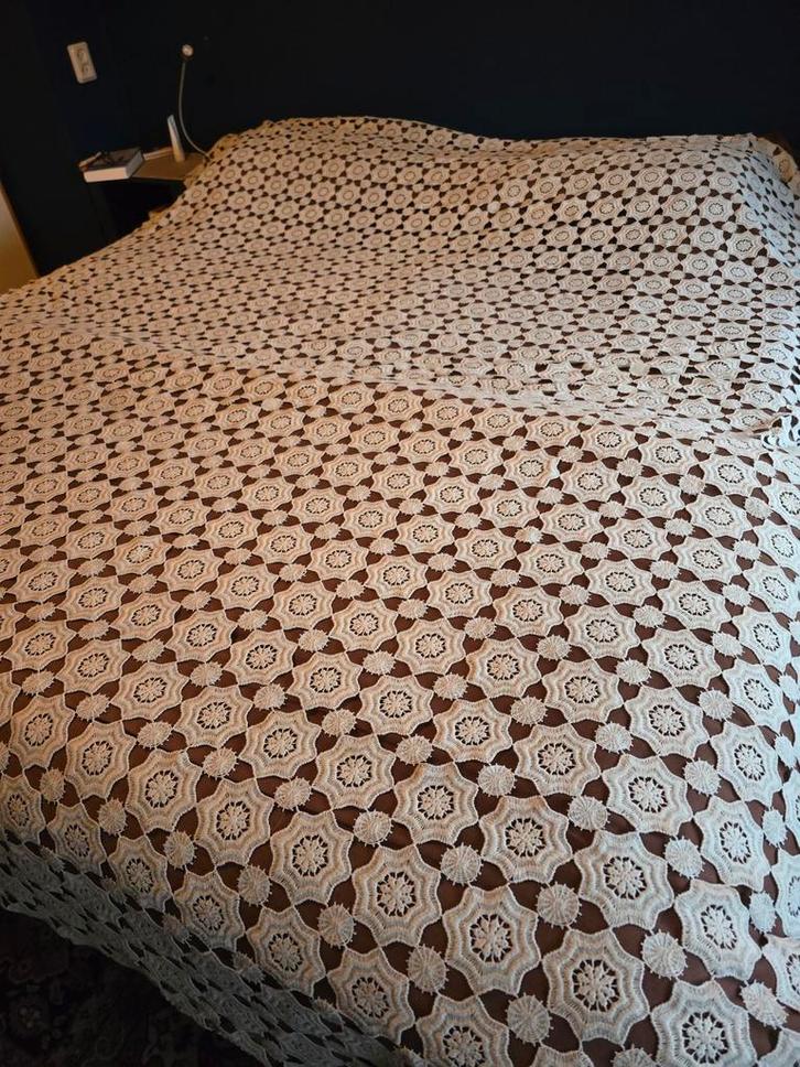 Mooie Bedsprei, Antiek en Kunst, Antiek | Kleden en Textiel, Ophalen