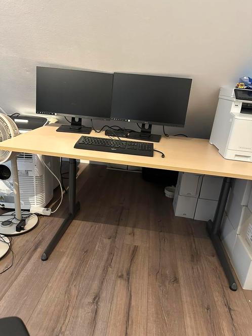 Verstelbaar bureau, Huis en Inrichting, Bureaus, Zo goed als nieuw, Ophalen