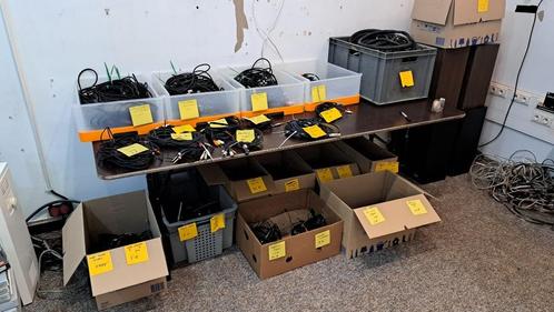 Diverse audiokabels uit stopgezette studio te koop!, Audio, Tv en Foto, Audiokabels en Televisiekabels, Gebruikt, Overige kabels