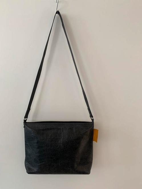Een handgemaakte echt leren - joost (teckel) - tas, Sieraden, Tassen en Uiterlijk, Tassen | Schoudertassen, Zo goed als nieuw
