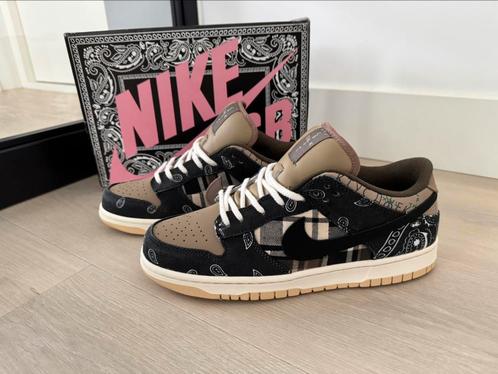 Nike SB Dunk Low Travis Scott maat 43 (NIEUW), Kleding | Heren, Schoenen, Nieuw, Ophalen of Verzenden