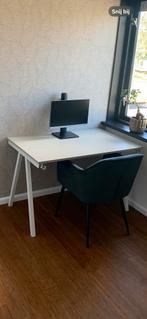 Bureau Ikea beige/wit, Huis en Inrichting, Bureaus, Ophalen, Zo goed als nieuw