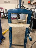 Lager pers, Ophalen, Gebruikt