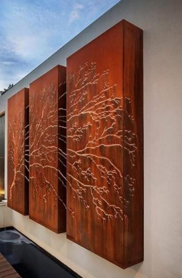 Cortenstaal bloembakken en tuin decoraties beschikbaar voor biedingen