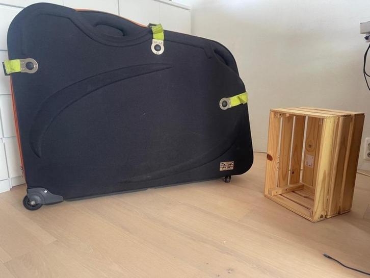 Te huur Fietskoffer racefiets / Road bike box. Amsterdam, Fietsen en Brommers, Fietsonderdelen, Gebruikt, Algemeen, Overige typen