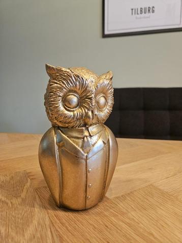Beeldje uil goud beschikbaar voor biedingen