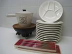 Vintage fonduestel Le Creuset met vuur, 12x bord, 4x sauspot, Ophalen of Verzenden, Brander, Fondueset