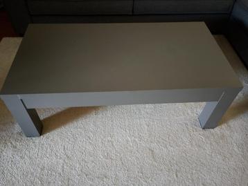Ikea salontafel beschikbaar voor biedingen