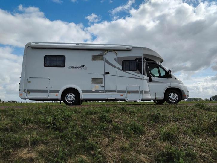 Dethleffs globe 4  Bouwjaar 2012  160 pk, Caravans en Kamperen, Campers, tot en met 6, Half-integraal, Dethleffs, Ophalen