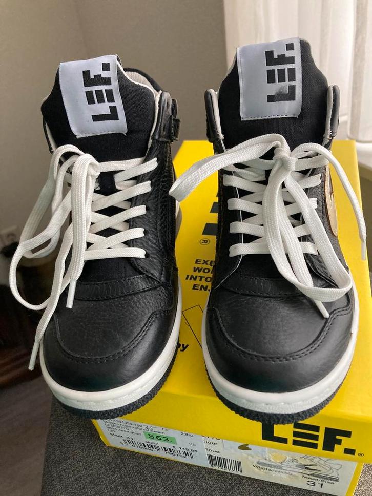 NIEUWE !!!!!  Kinderschoen  maat 31 van het merk  L.E.F, Kinderen en Baby's, Kinderkleding | Schoenen en Sokken, Nieuw, Schoenen