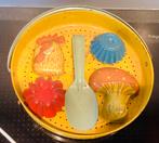 Oud blikken strandset,zeef,schepje,Kip & Paddestoel,vormpjes, Ophalen