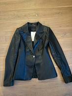 Zwarte lederlook blazer van Nikkie maat 36, Ophalen of Verzenden, Zo goed als nieuw, Maat 36 (S), Zwart