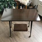 Vintage audiomeubel op wieltjes. Jaren 50 /60., Ophalen, 55 tot 75 cm, Zo goed als nieuw, 60 cm of meer