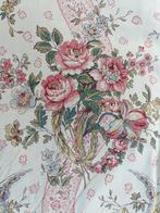 Vintage lap stof Lucetta Nouveau Fabrics 138 x 117 cm (LS17), Hobby en Vrije tijd, Stoffen en Lappen, Nieuw, Ophalen of Verzenden