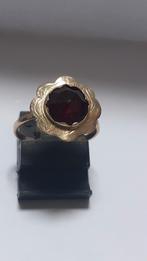 Gouden ring met granaat no 6, Sieraden, Tassen en Uiterlijk, Ringen, Goud, Goud, Gebruikt, Dame