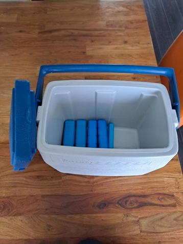Coleman Koelbox + 5 Koelelementen beschikbaar voor biedingen
