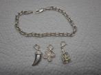 Zilveren schakel armband met 3 afneembare bedels nr.1134, Verzenden, Zo goed als nieuw, Met bedels of kralen, Zilver