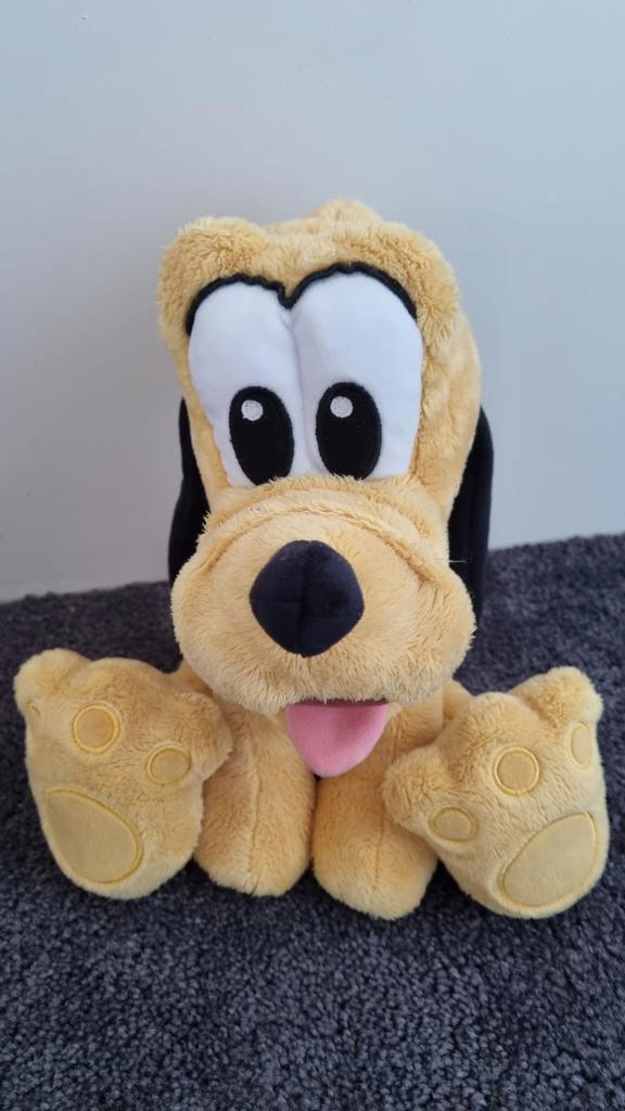 Disneyland Parijs pluto Knuffel - Big Feet Serie, Kinderen en Baby's, Speelgoed | Knuffels en Pluche, Zo goed als nieuw, Overige typen
