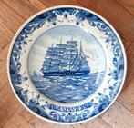Delfts blauw bord: tallship Krusenstern, Sail Amsterdam 1980, Antiek en Kunst, Antiek | Wandborden en Tegels, Ophalen