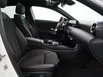 Mercedes-Benz A-klasse 200 AMG Night | Panoramadak | Widescr, Stof, Gebruikt, 4 cilinders, Origineel Nederlands