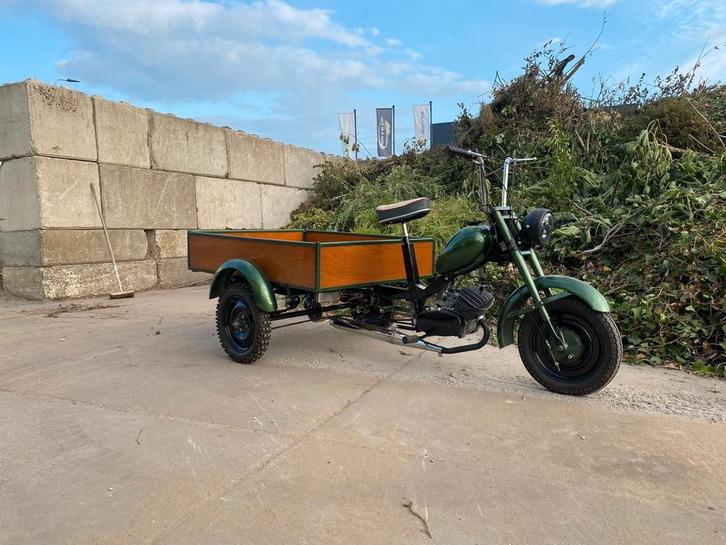 Gerestaureerde tuktuk - ideaal voor foodtruck of koffiebar, Fietsen en Brommers, Brommers | Oldtimers, Overige merken, Ophalen