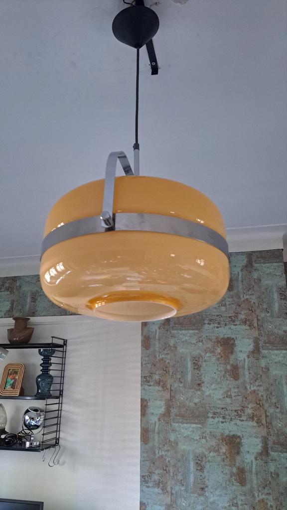 Vintage Italiaanse Hanglamp 1970. Space age design, Huis en Inrichting, Lampen | Hanglampen, Zo goed als nieuw, 50 tot 75 cm, Glas
