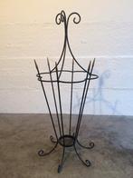Zwart stalen vintage paraplubak, vintage design, Huis en Inrichting, Woonaccessoires | Paraplubakken, Ophalen of Verzenden, Zo goed als nieuw