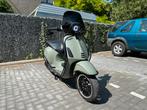 Vespa sprint 2016 kleur: Volvo Green, Fietsen en Brommers, Scooters | Vespa, Ophalen, Maximaal 45 km/u, Vespa S, Zo goed als nieuw