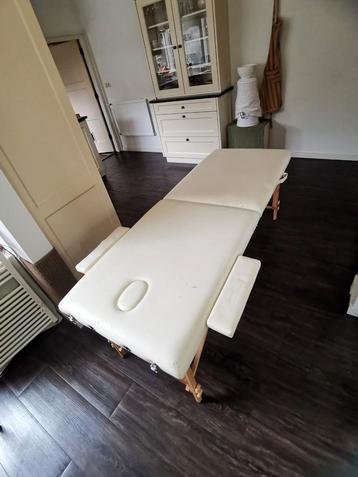 Massagetafel - Crème, draagbaar  beschikbaar voor biedingen