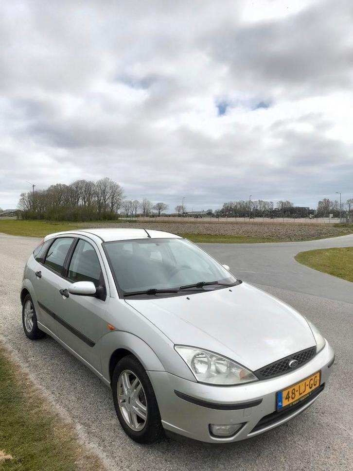 Ford Focus 1.6 I Trend 5D 2003 Grijs (opknapper), Auto's, Ford, Particulier, Focus, Benzine, C, Hatchback, Handgeschakeld, Origineel Nederlands