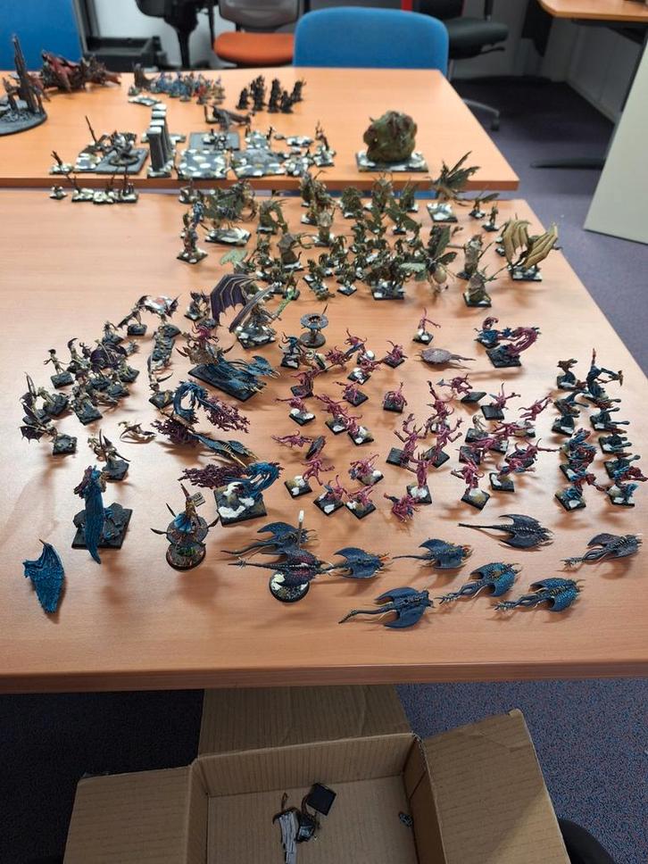 Warhammer Leger - Chaos, Knights, Orks, Hobby en Vrije tijd, Wargaming, Gebruikt, Warhammer, Figuurtje(s), Geverfd, Ophalen