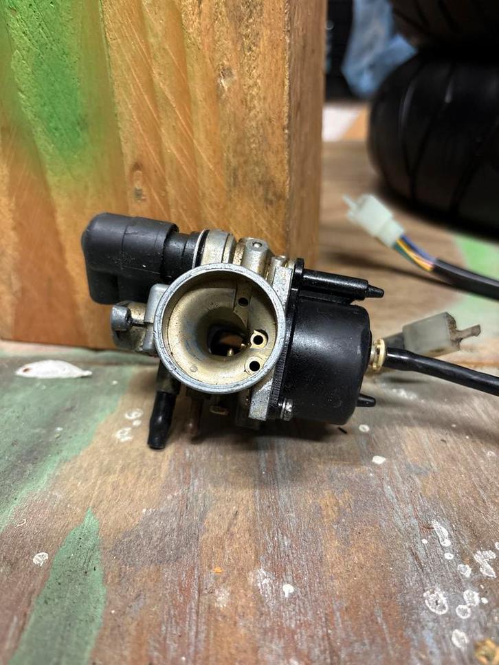 Minarelli Horizontaal 12mm Carburateur E-choke, Fietsen en Brommers, Brommeronderdelen | Scooters, Gebruikt, Overige merken, Carburateur