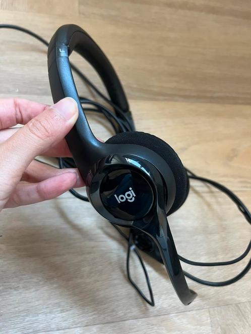 Logitech headset – comfortabel & goede geluidskwaliteit, Computers en Software, Headsets, Zo goed als nieuw, Over-ear, Ophalen of Verzenden
