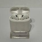 Apple AirPods 1 (1ste Gen) in Oplaadcase, Ophalen of Verzenden, Gebruikt, Over oor (circumaural), Overige merken