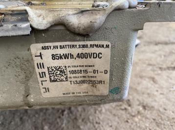 HV batterij Tesla Model S Defect, met goede modules beschikbaar voor biedingen