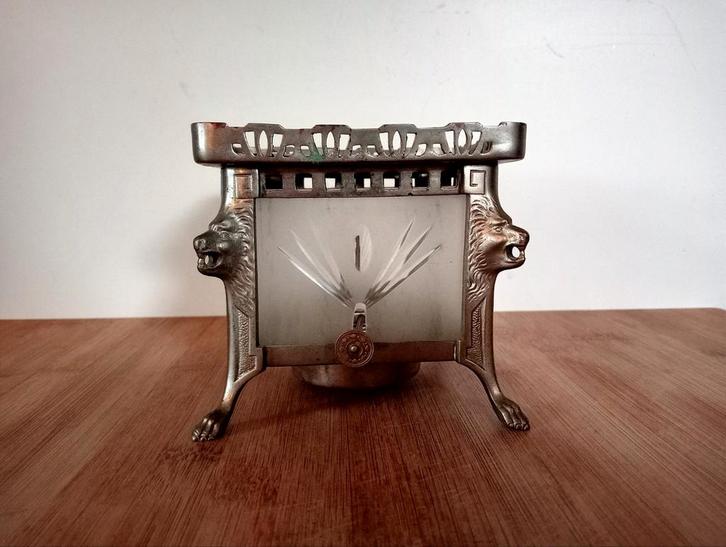 Antieke Art Deco theelichthouder met Leeuwenkoppen, Antiek en Kunst, Antiek | Woonaccessoires, Ophalen of Verzenden