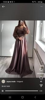 Bruine avond jurk voor prachtige dames., Ophalen of Verzenden, Zo goed als nieuw, Bruin, Overige typen