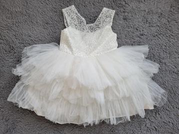 Baby witte feestjurk maat 98 (valt klein uit) beschikbaar voor biedingen